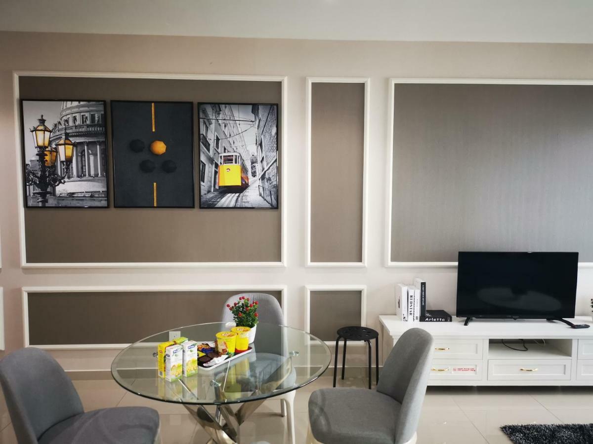 Studio Apartment With Balcony By Host Assist I-City Шах-Алам Екстер'єр фото